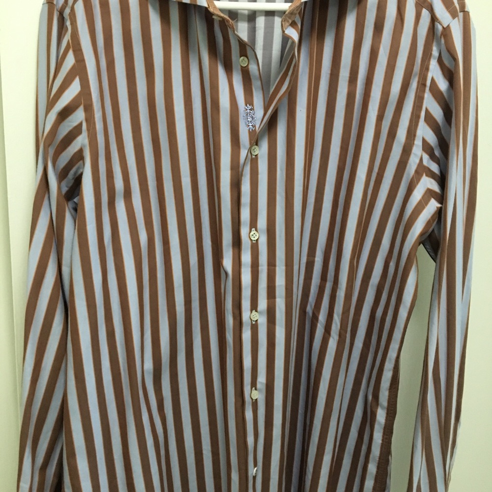 Gorgeous Robert Graham Shirt